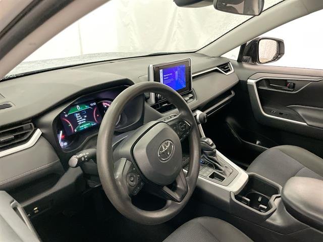 2023 Toyota RAV4 LE, photo 10 of 12