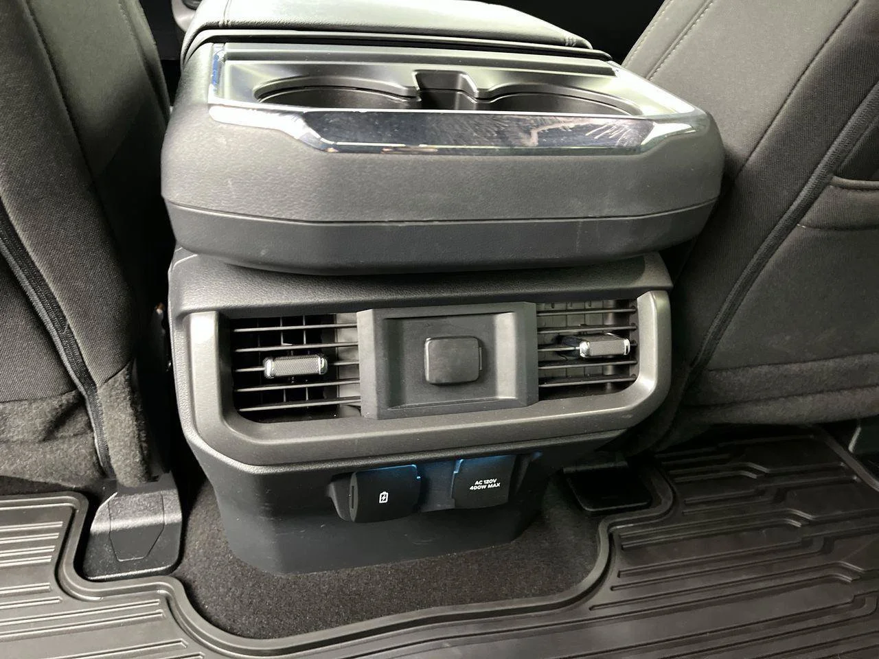 Used 2024 Black Ford XLT image 15