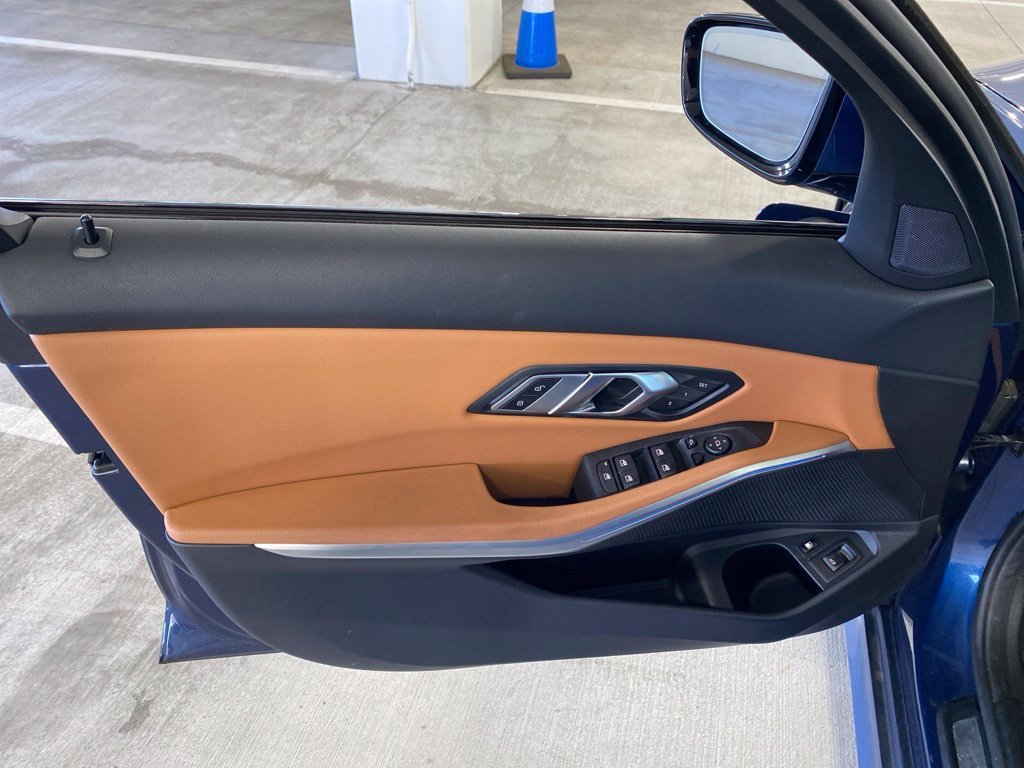 Used 2023 Phytonic Blue Metallic BMW 330e xDrive image 14