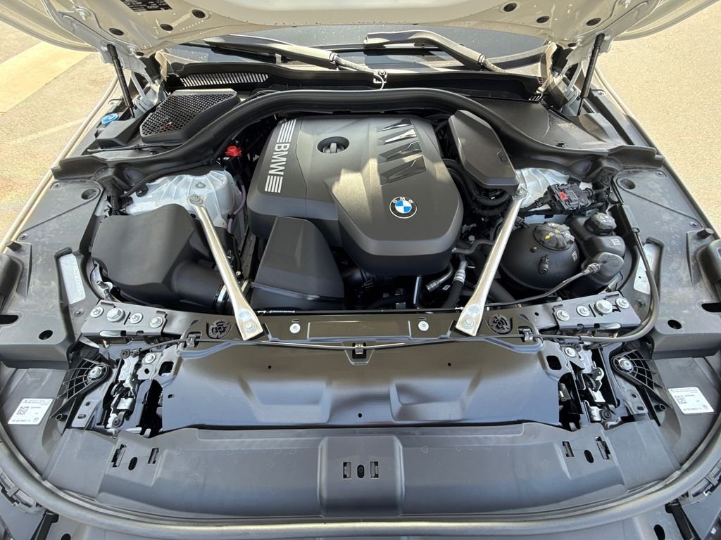 Used 2026 Alpine White BMW 530i image 8