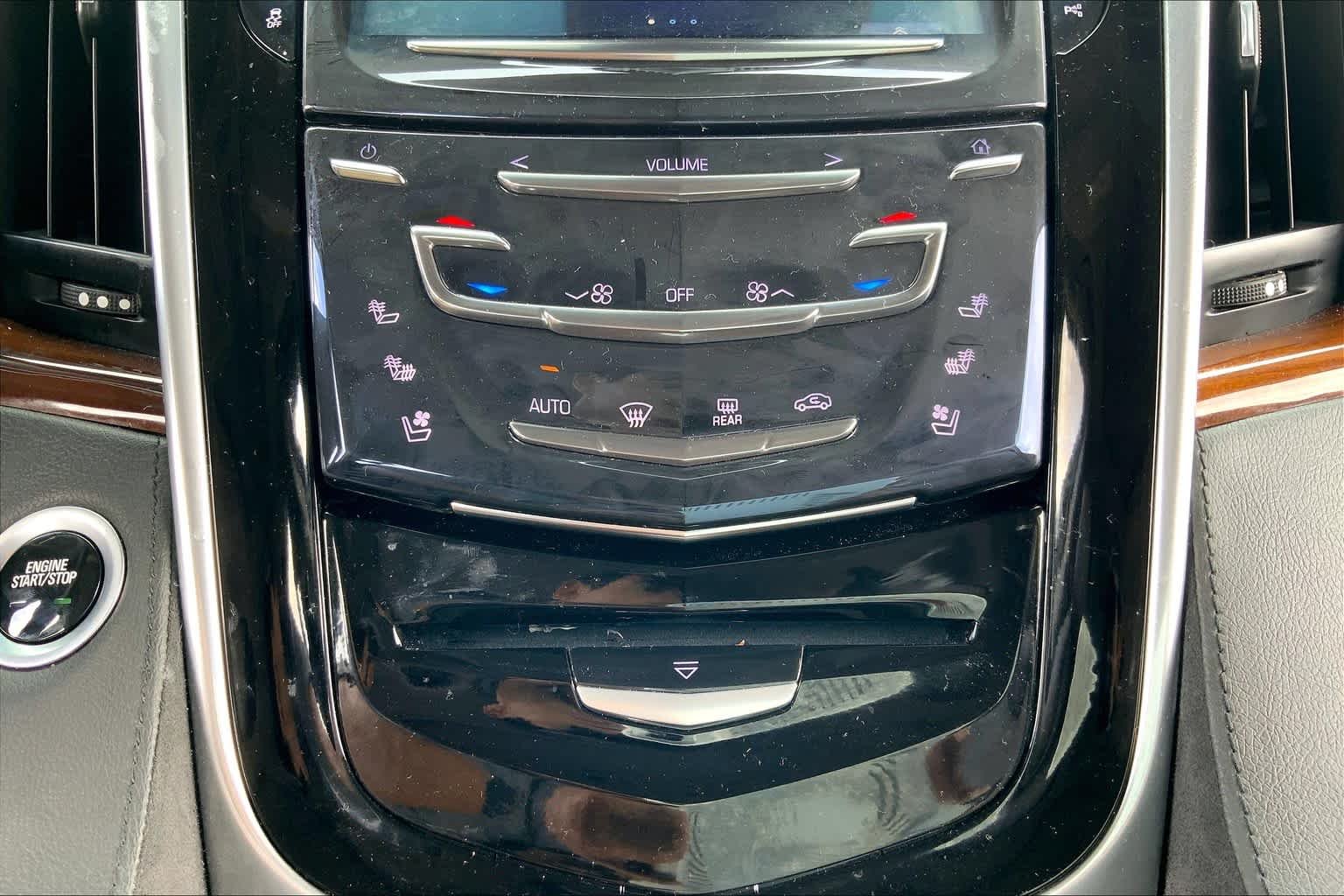 Used 2019 BLACK RAVEN Cadillac Luxury image 33