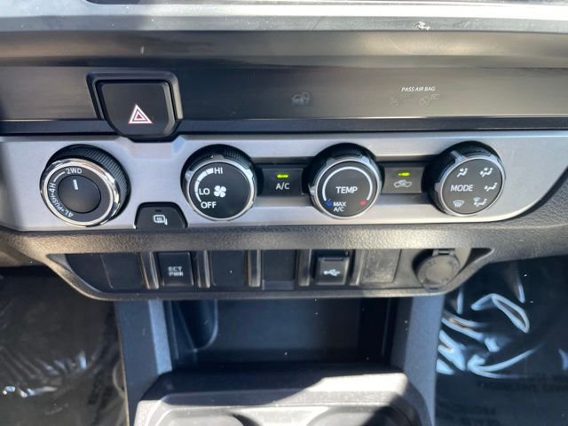 Used 2022 Midnight Black Metallic Toyota SR image 19