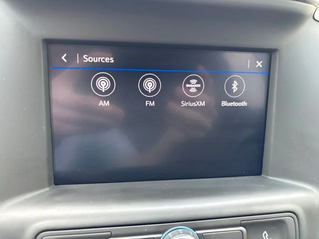 Used 2024 Summit White GMC SLE image 23