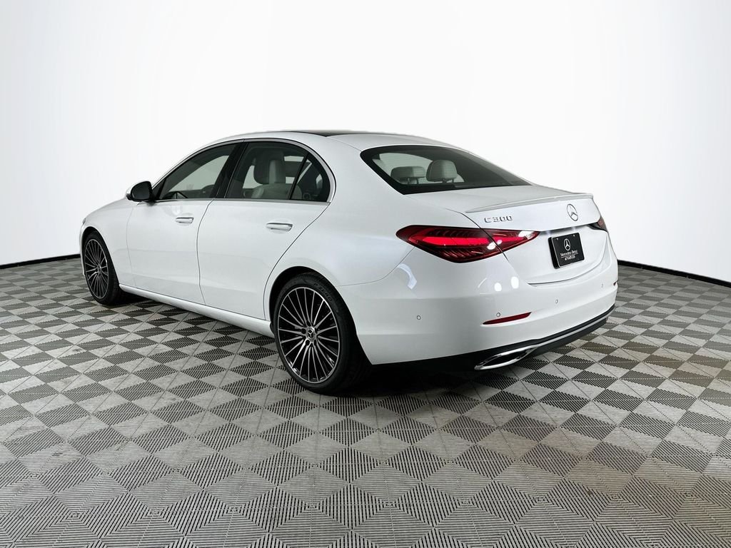 New 2026 MANUFAKTUR Moonlight White Metallic Mercedes-Benz C 300 image 5