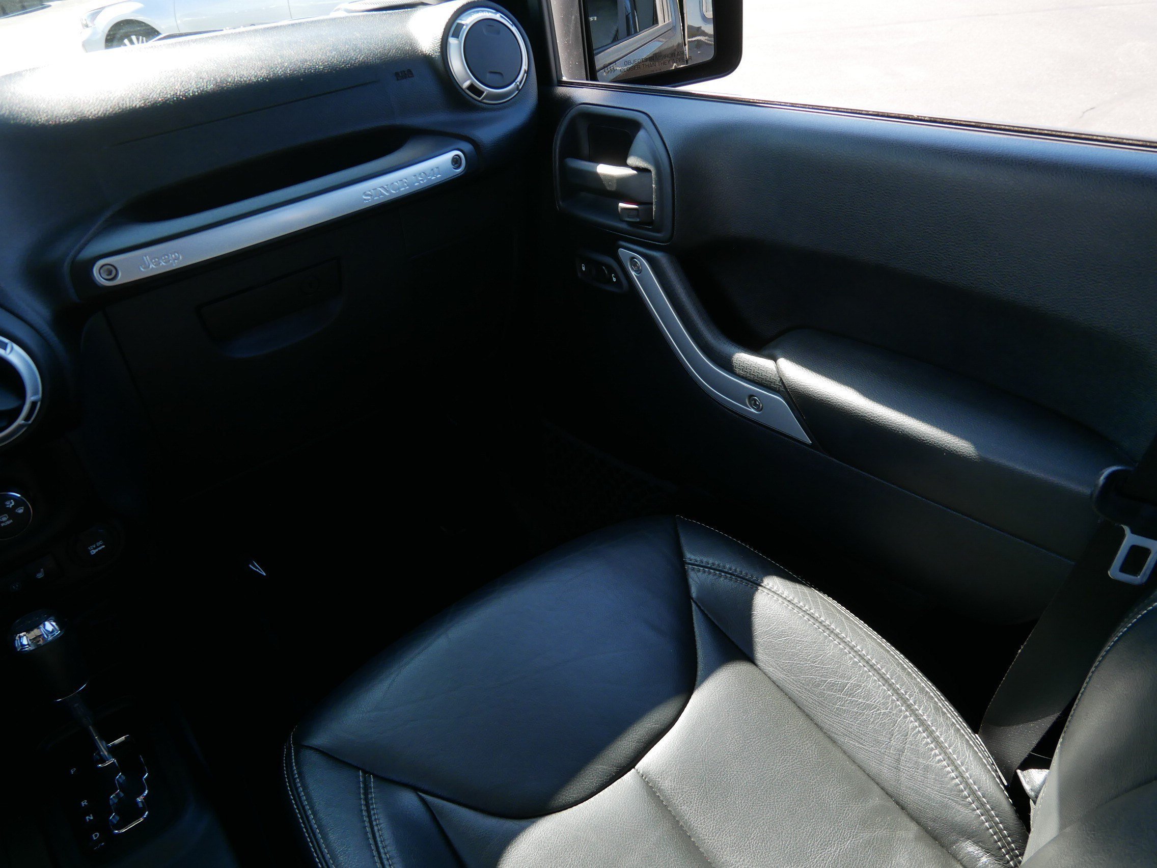 Used 2015 Black Clearcoat Jeep Rubicon image 11