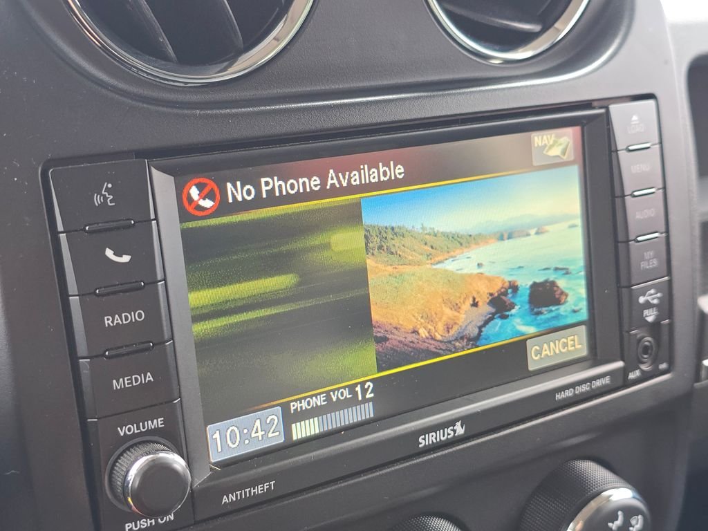 Used 2016 Black Jeep Latitude image 31
