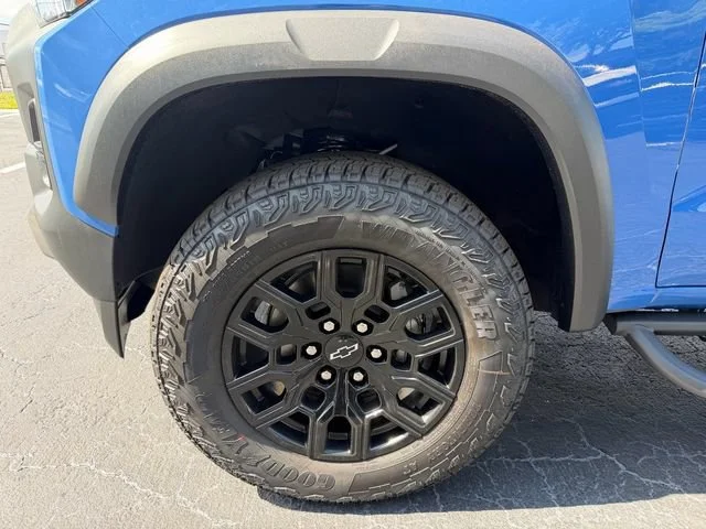 New 2026 Reef Blue Metallic Chevrolet Trail Boss image 8