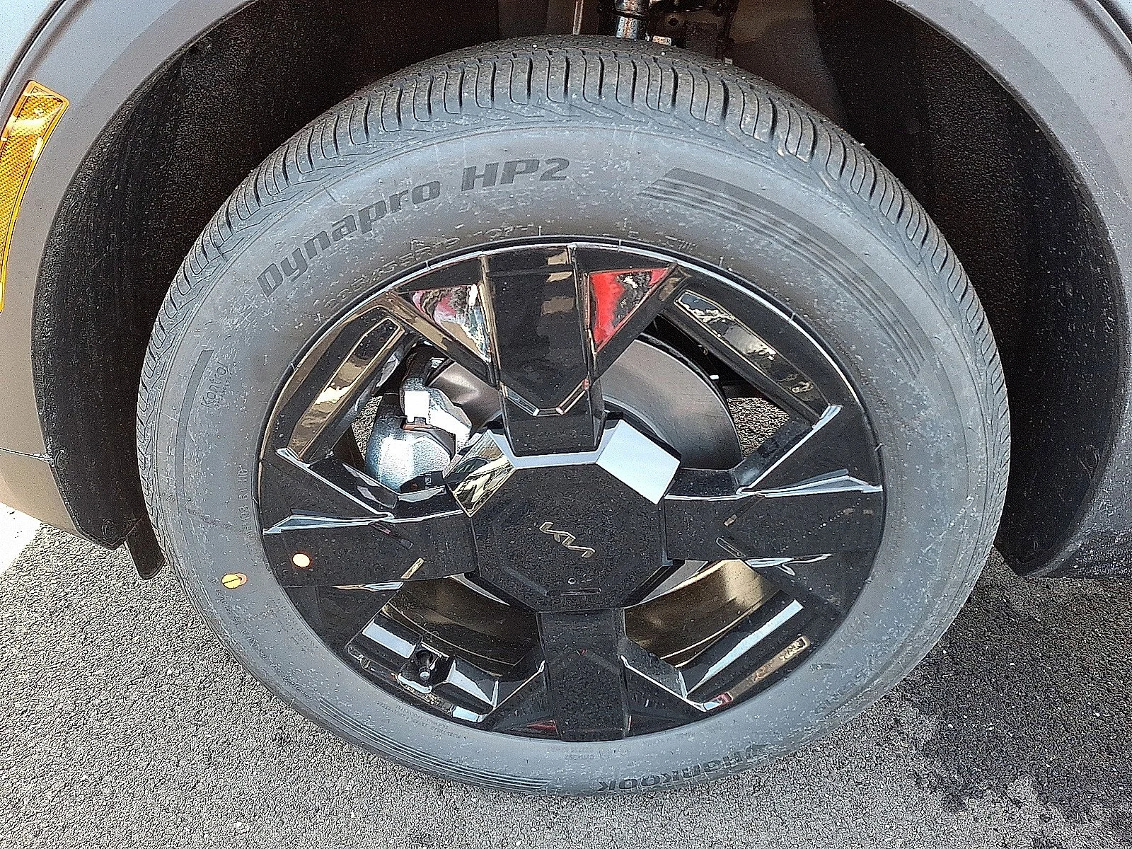 New 2026 Shadow Matte Gray Kia X-Line image 4