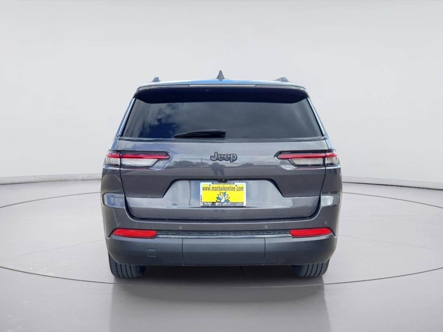 Used 2024 Baltic Gray Metallic Clearcoat Jeep Altitude X image 4