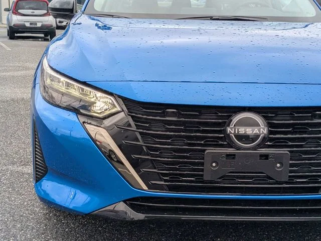 2025 Nissan Sentra SR - Photo 9