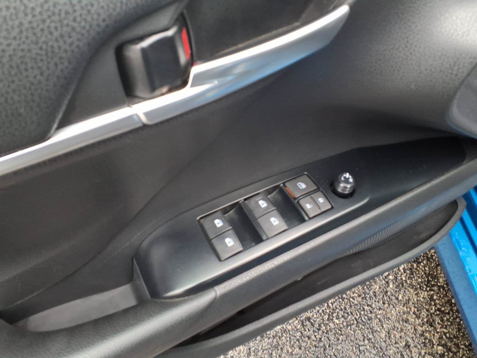 2020 Toyota Camry LE - Photo 20
