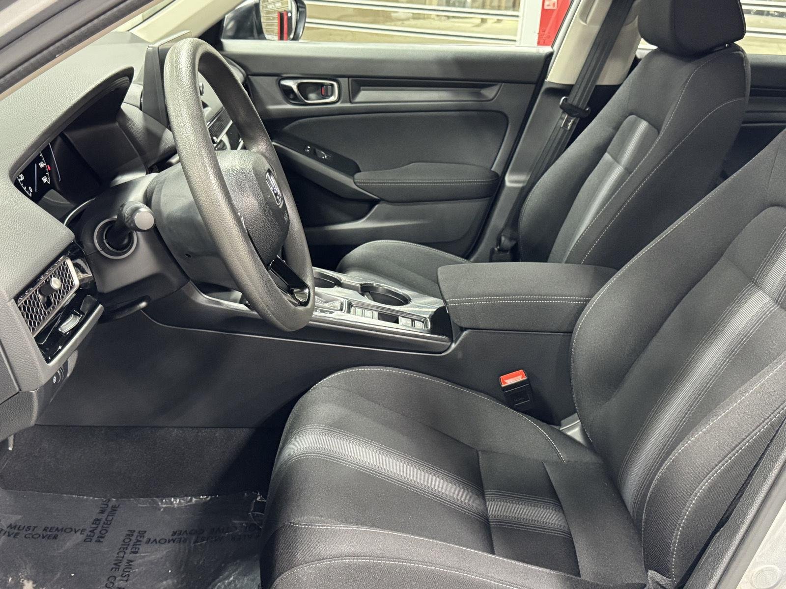 Used 2024 Lunar Silver Metallic honda LX image 18