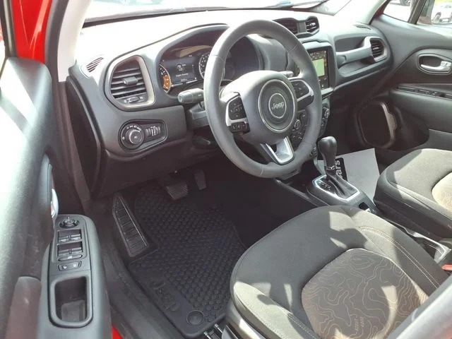 Used 2023 Red Jeep Latitude image 17