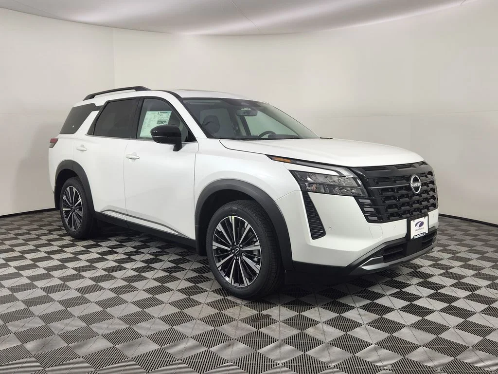 New 2026 White Nissan Platinum image 5