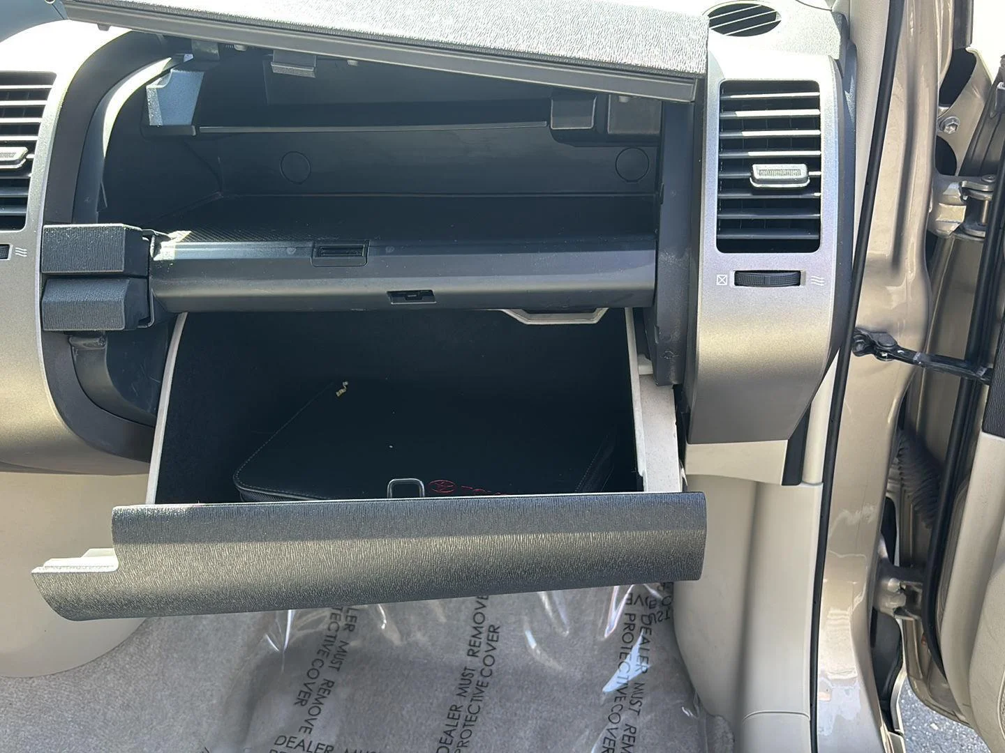 Used 2008 Driftwood Pearl Toyota Base image 15