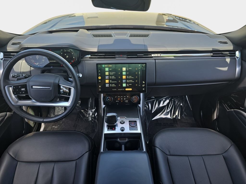 Certified Used 2023 Black Land Rover SV image 10