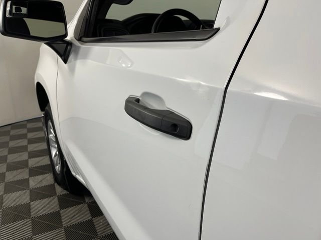 Used 2023 White Chevrolet WT image 11