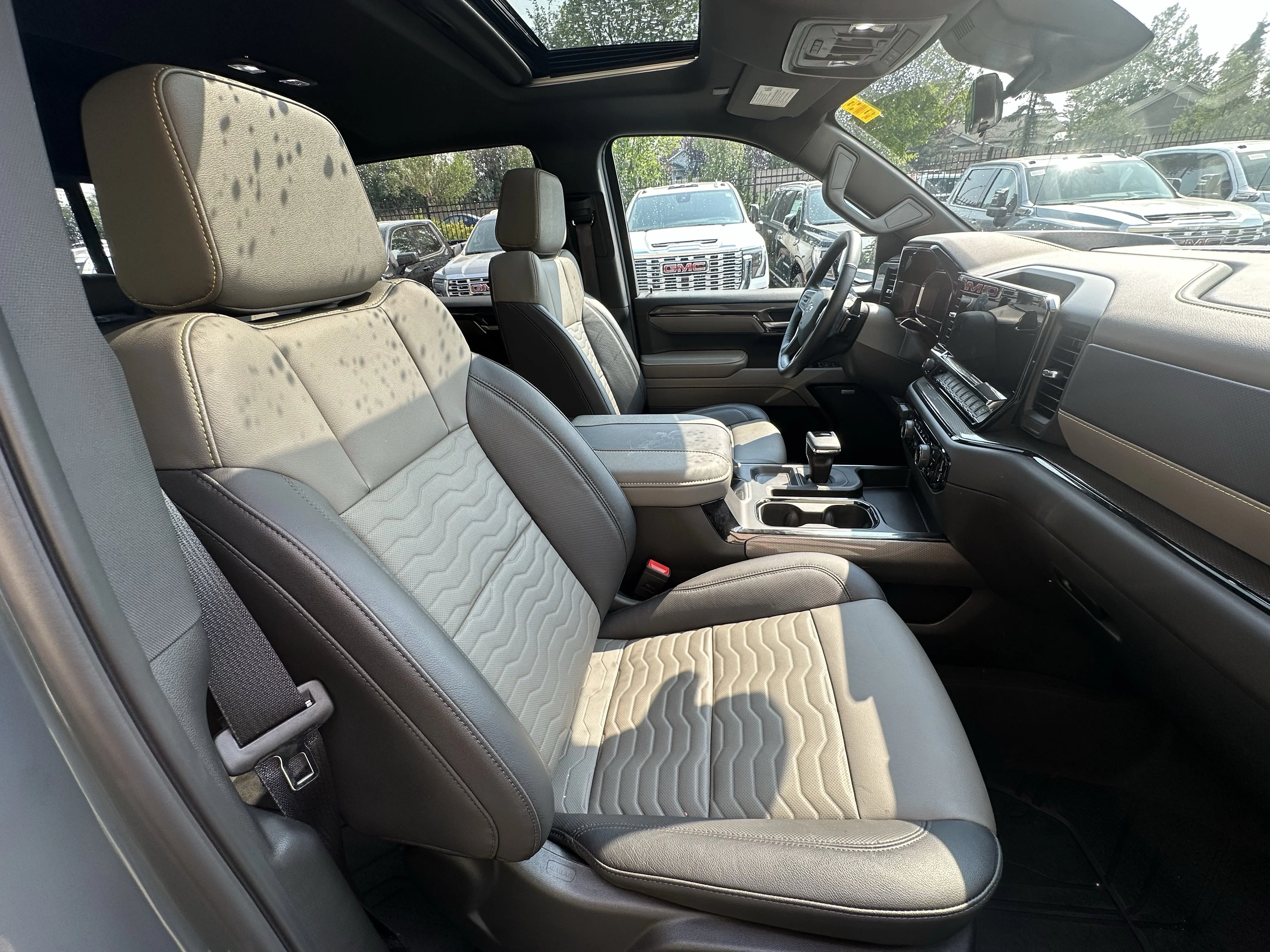 Certified Used 2026  Chevrolet ZR2 image 20