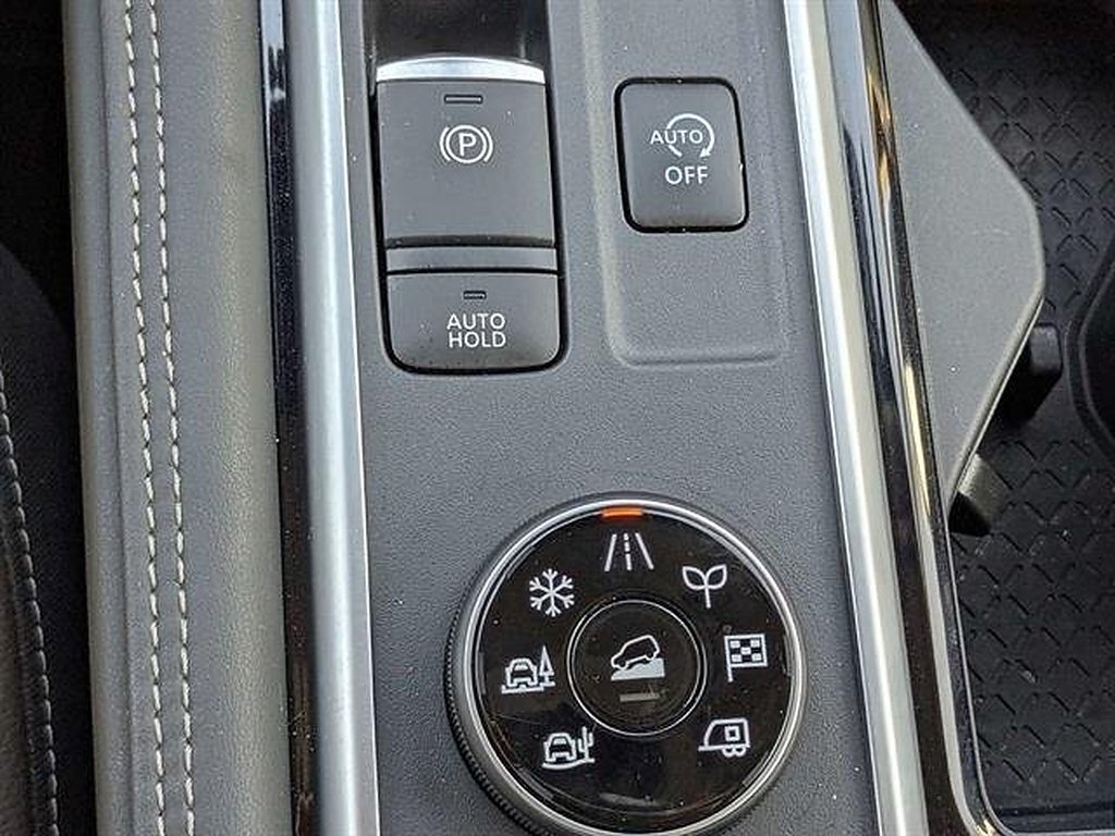 2025 Nissan Pathfinder Platinum - Photo 25