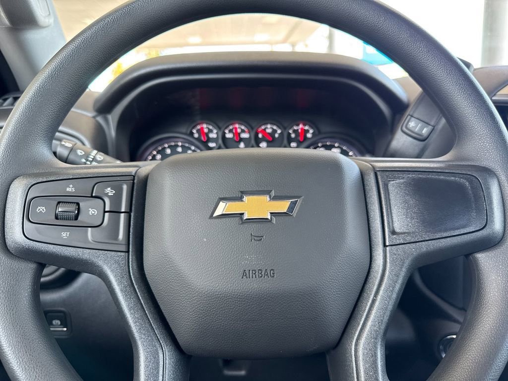 New 2026 Summit White Chevrolet WT image 20