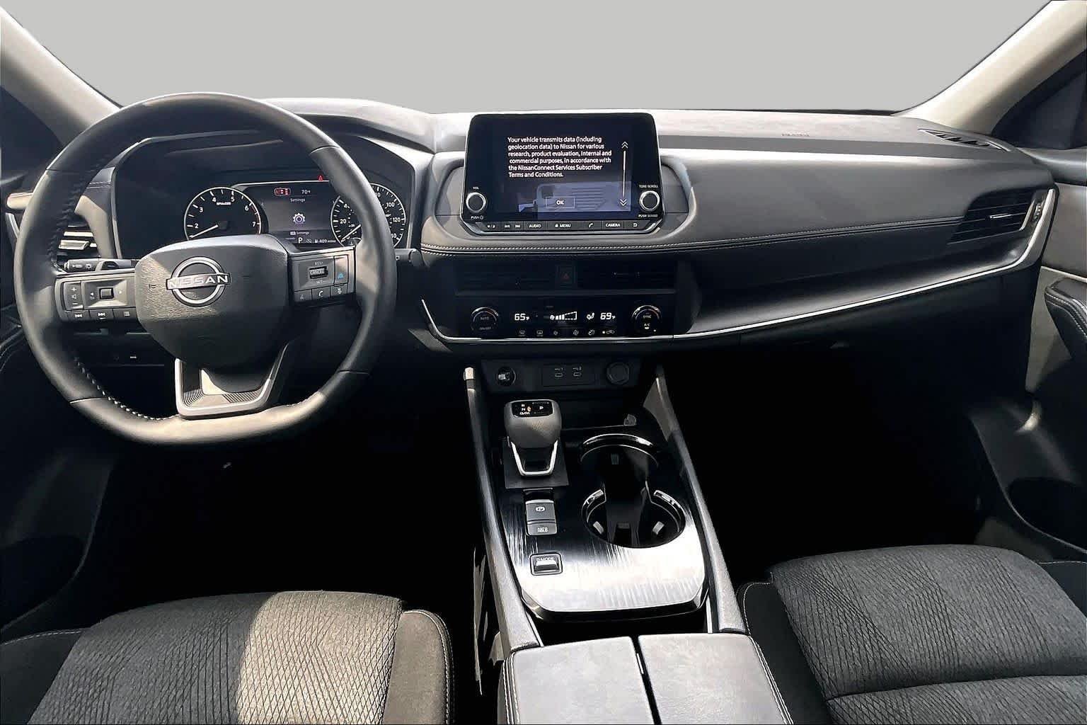 Used 2026 Deep Ocean Blue Pearl Nissan SV image 15