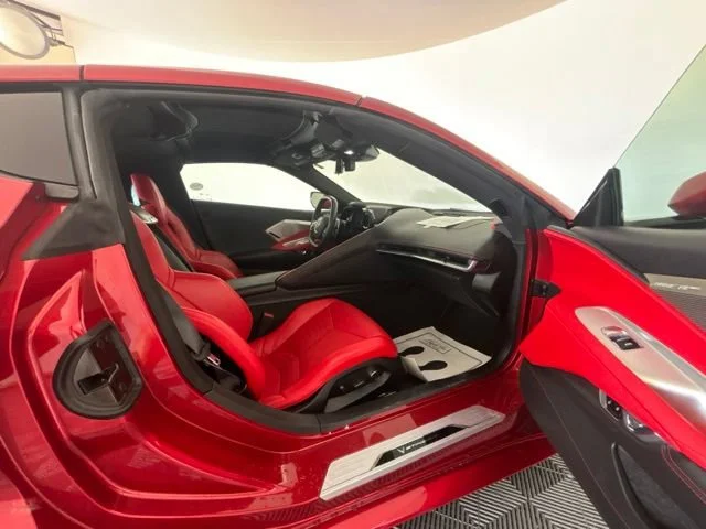 Used 2021 RED MIST METALLIC TINTCOAT Chevrolet 2LT image 29