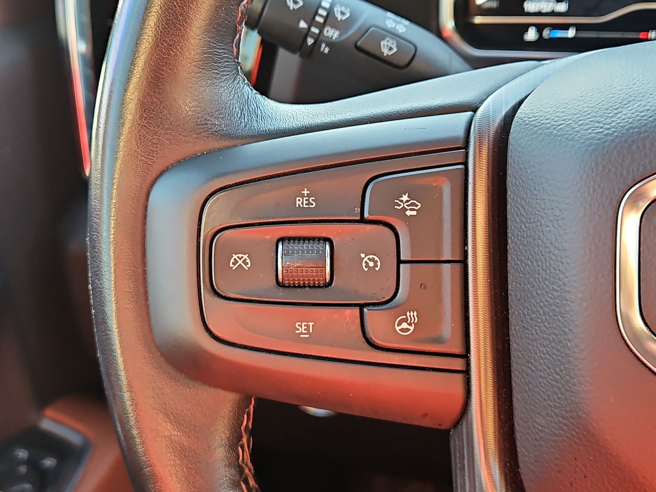 Used 2025 Summit White GMC Denali Ultimate image 18