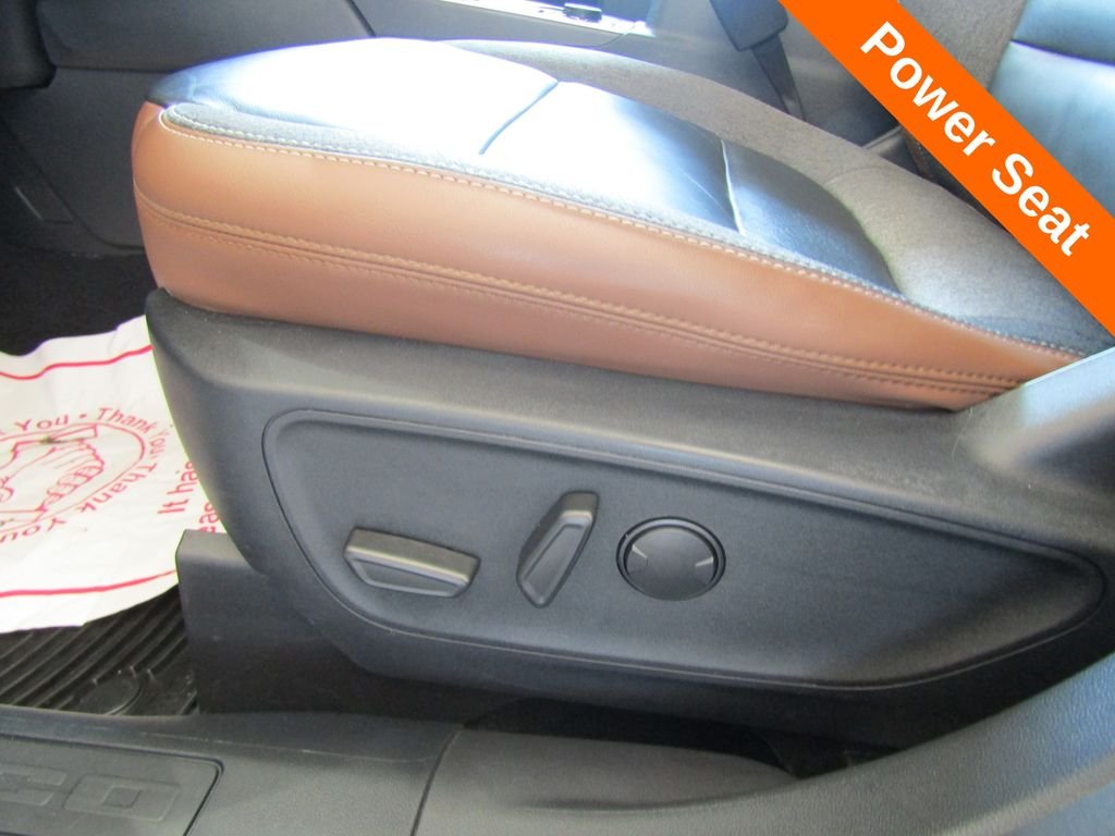 Used 2023 Green Ford Outer Banks image 7