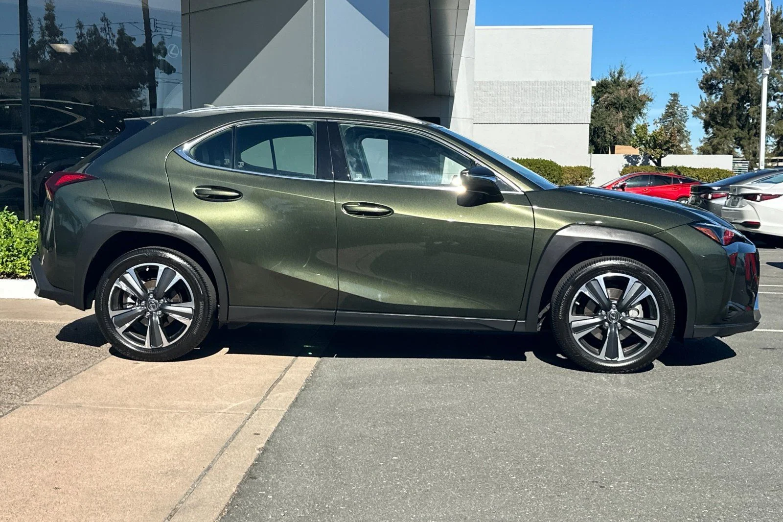 Used 2024 Green Pearl Lexus 250h Base image 3