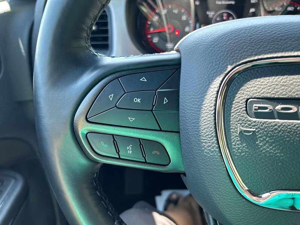 Used 2023 Green Dodge SXT AWD image 33