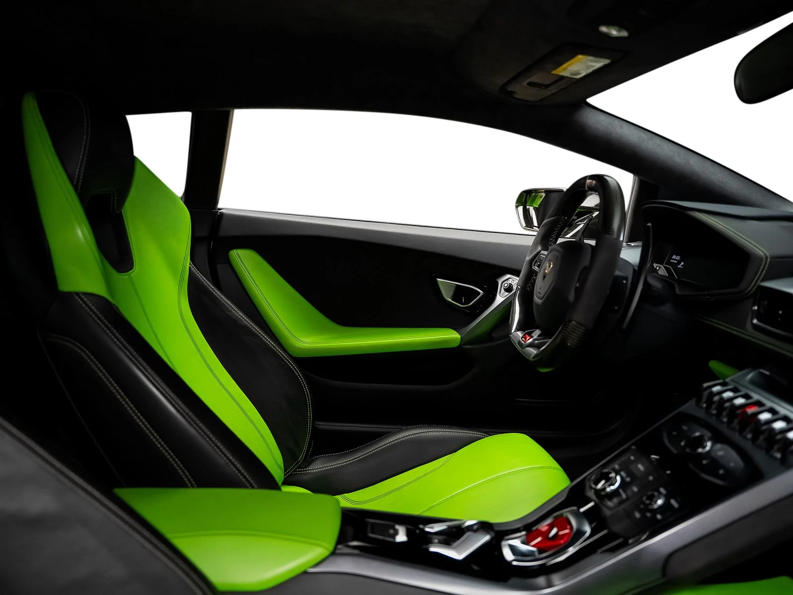 Used 2015 Green Lamborghini LP610-4 image 56