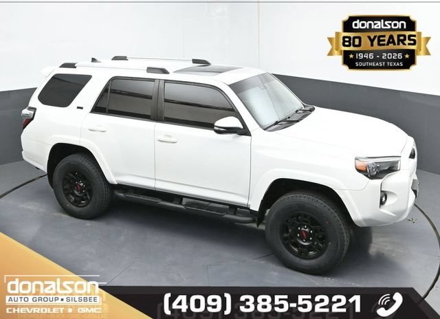 Used 2022 White Toyota SR5 Premium image 18