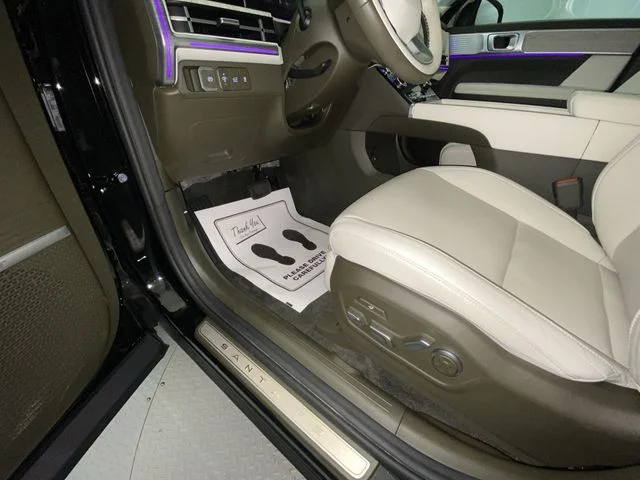 Used 2025 Black Hyundai Calligraphy image 12