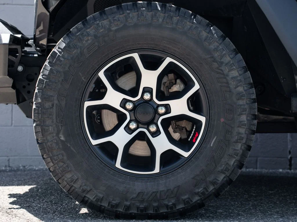 Used 2021 Gray Jeep Unlimited Rubicon image 12