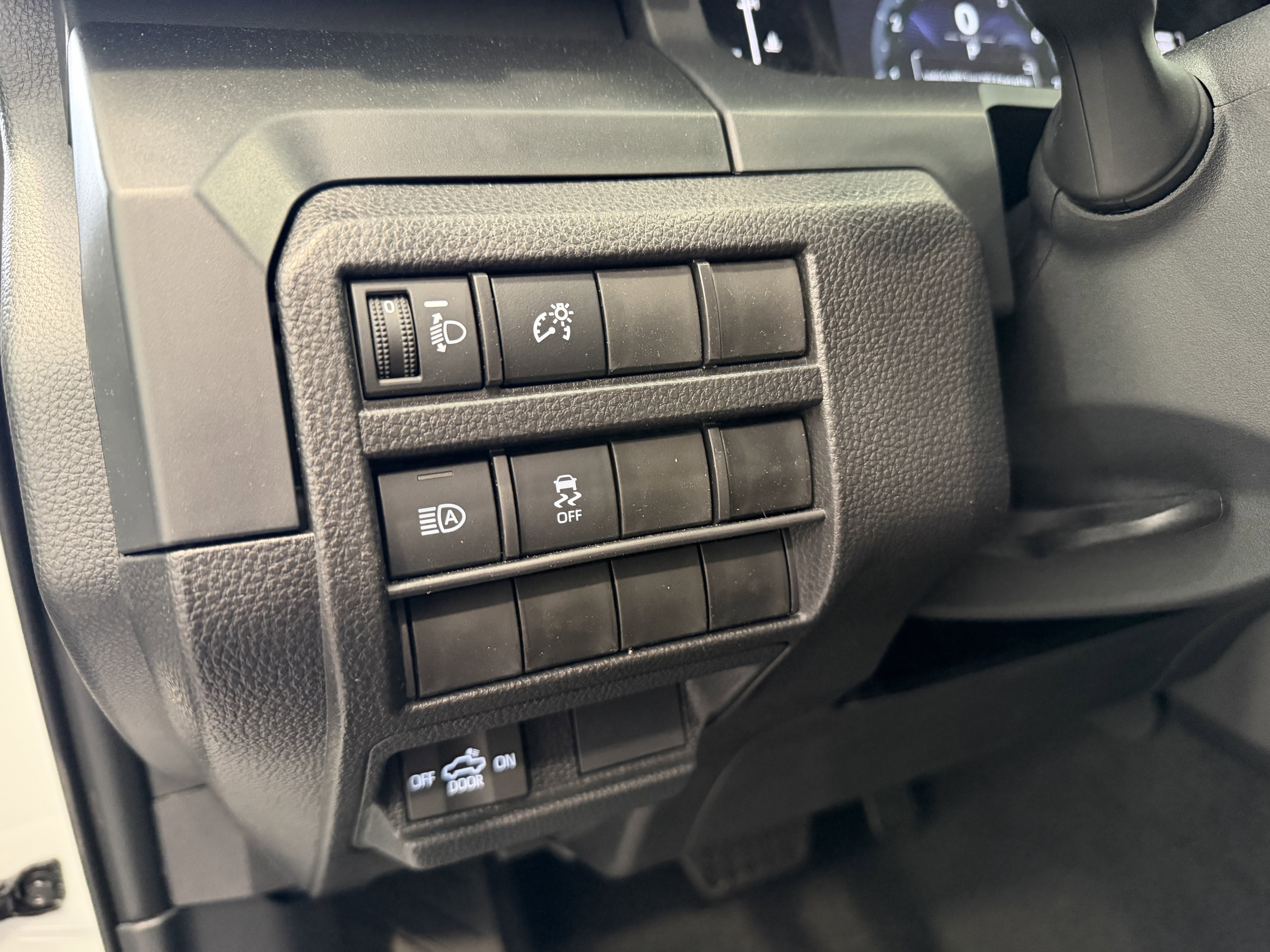 2026 Toyota Tacoma SR - Photo 28