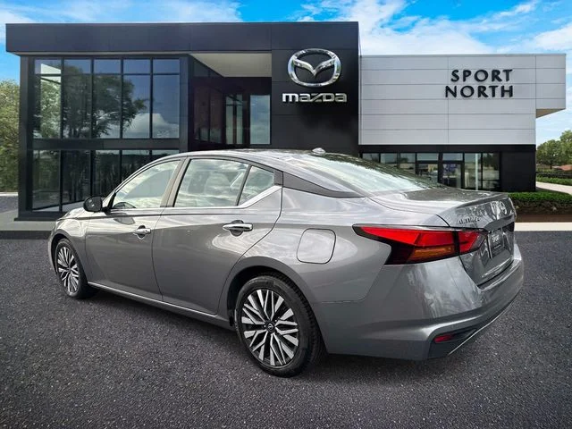 Used 2024 Gray Nissan 2.5 SV image 5