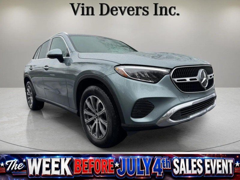 2025 Mercedes-Benz GLC Base | CarEdge | CarEdge
