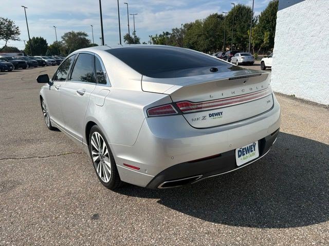 Used 2017 Ingot Silver Lincoln Reserve image 3