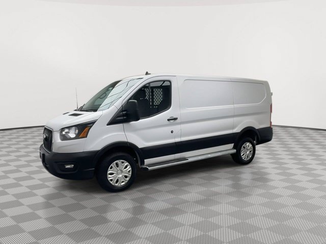Used 2025 Oxford White Ford 250 image 27