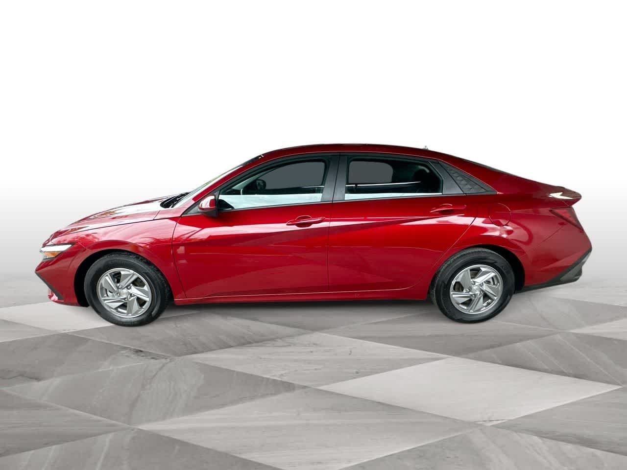 2026 Hyundai Elantra SE - Photo 5