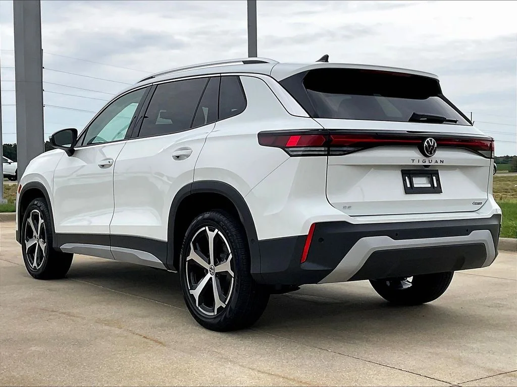 New 2026 White Volkswagen 2.0T SE image 5