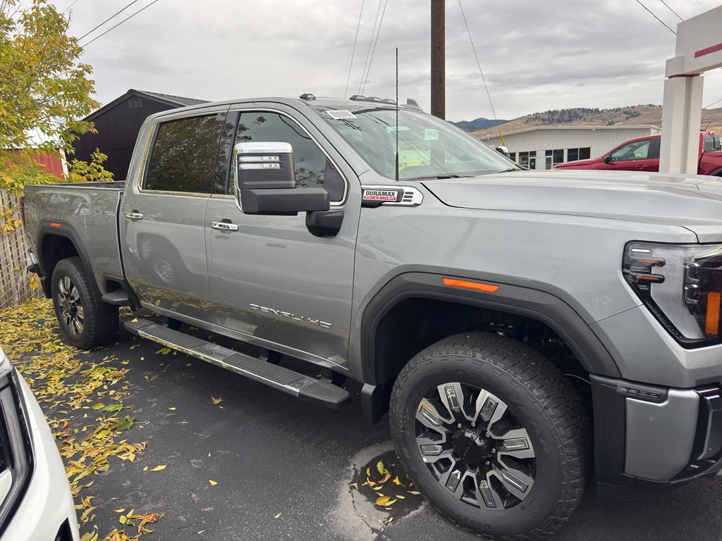 2026 GMC Sierra 2500HD Denali - Photo 6