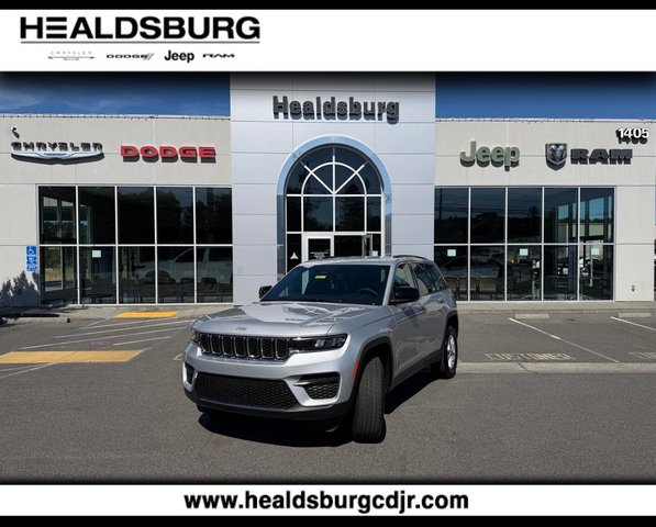 2026 Jeep Grand Cherokee Laredo