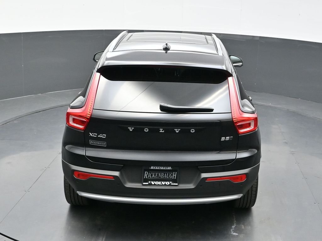 2025 Volvo XC40 Core - Photo 25