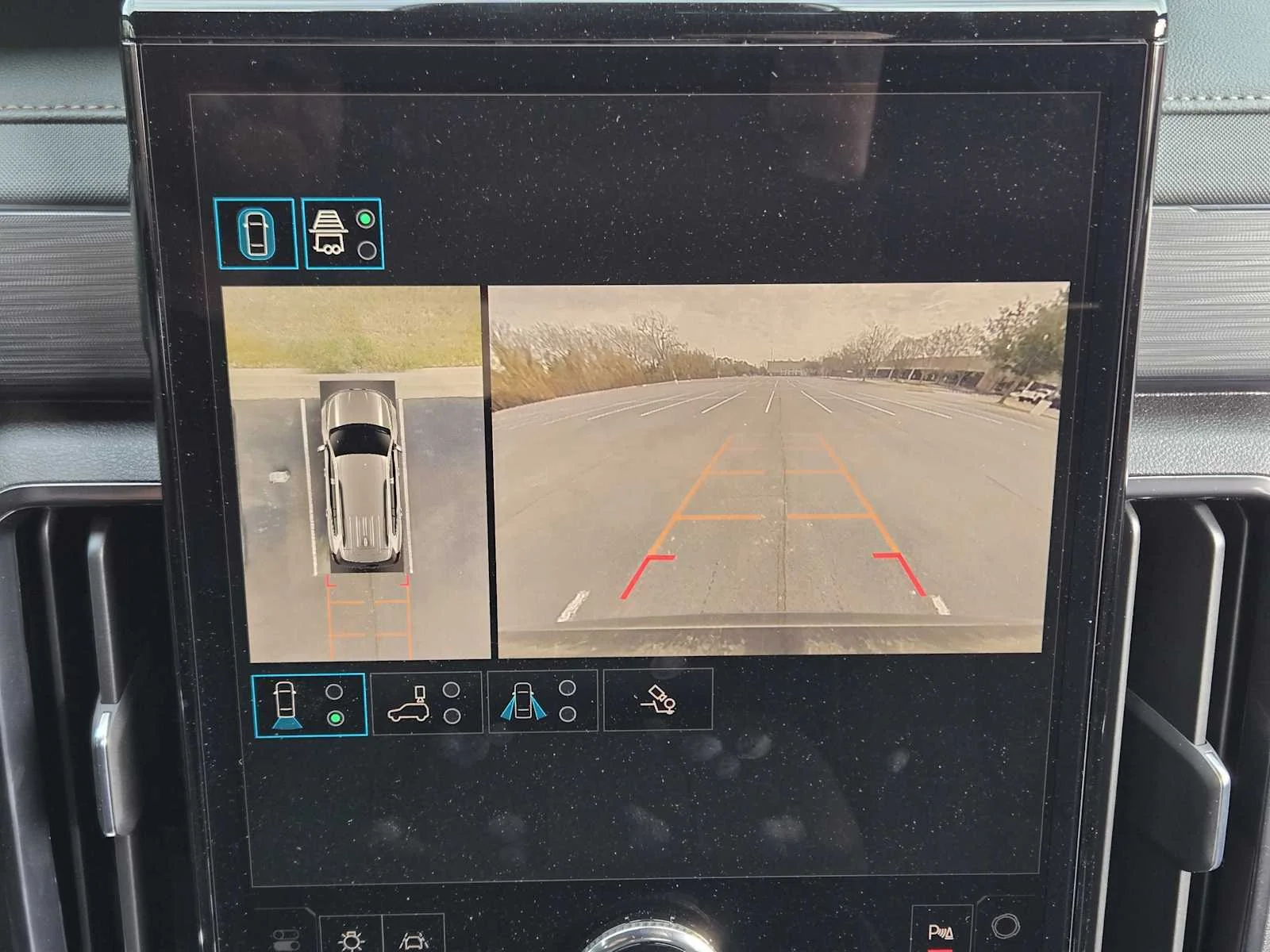 2026 GMC Acadia AT4 - Photo 12