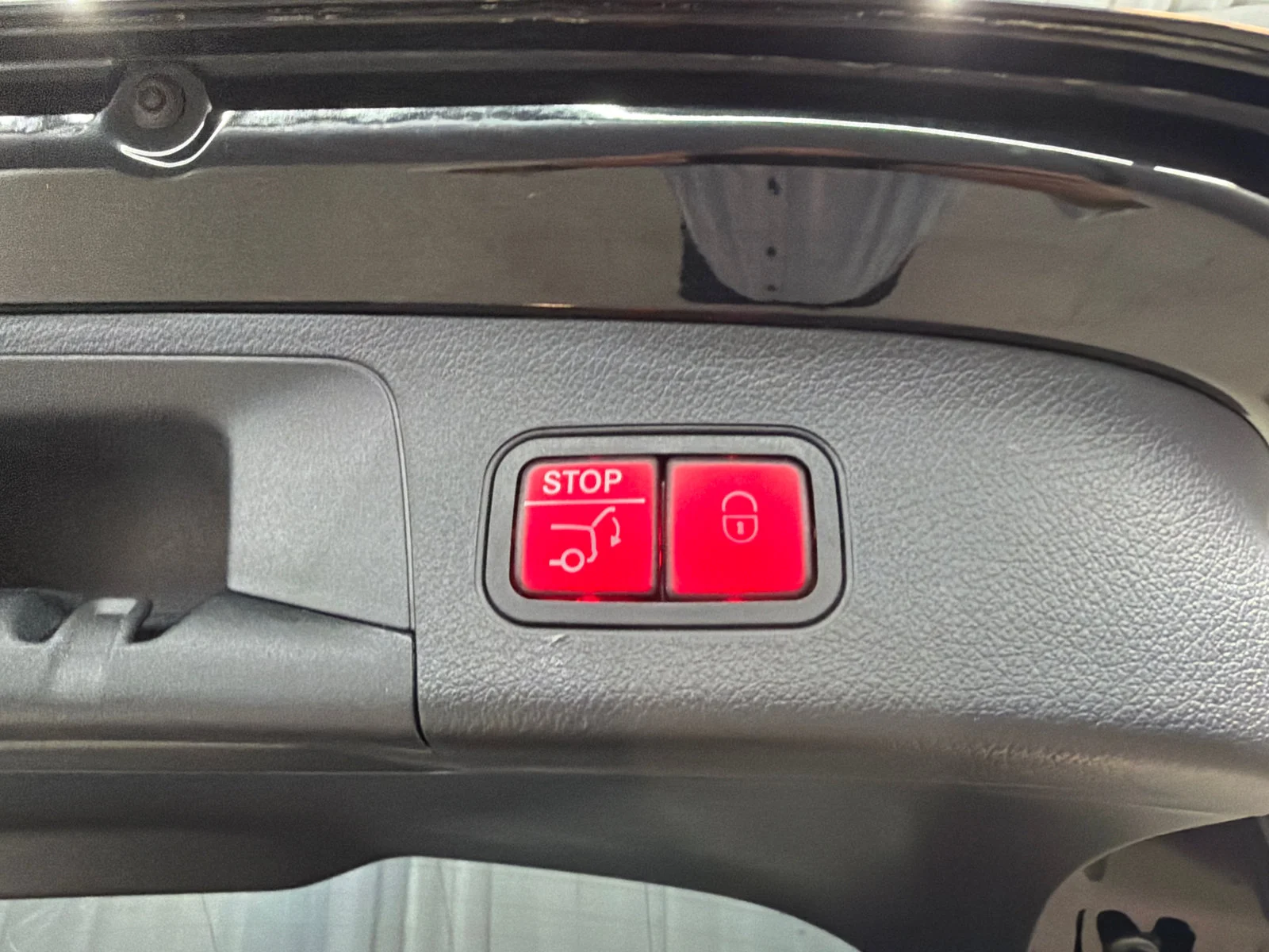 Certified Used 2026 Black Mercedes-Benz GLA 250 image 8