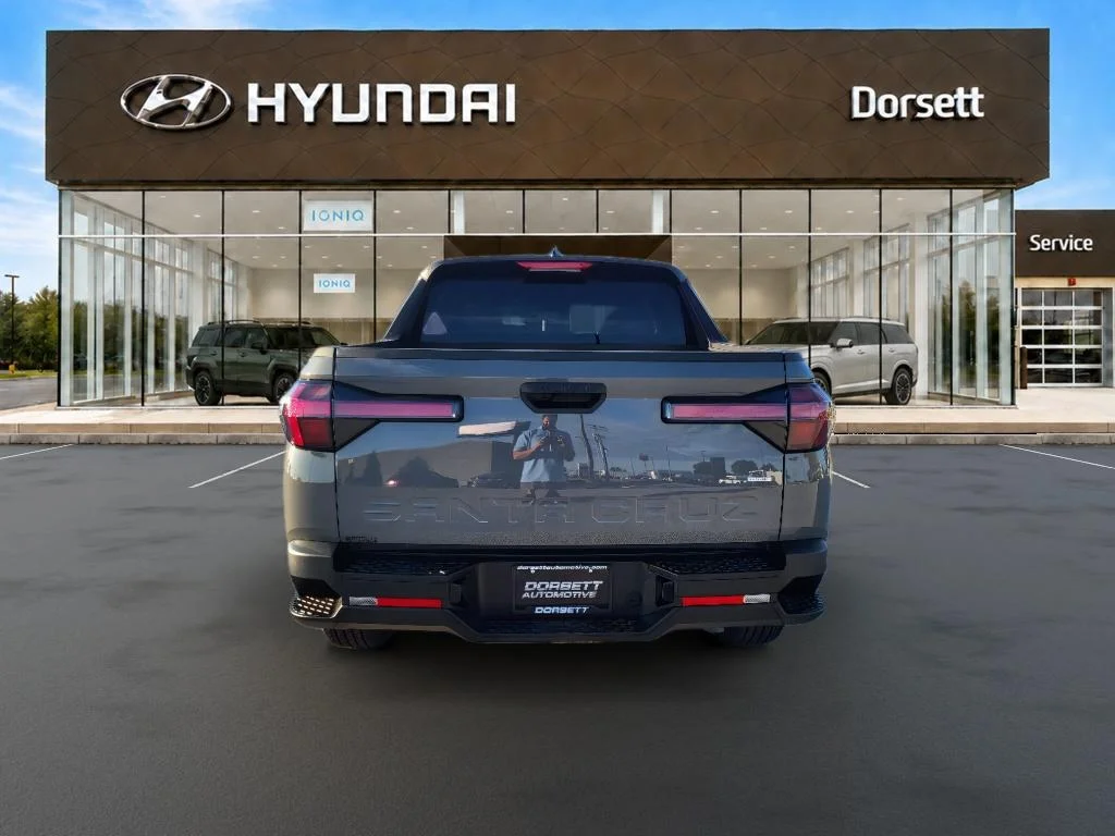 New 2027 Hampton Gray Hyundai SE image 7