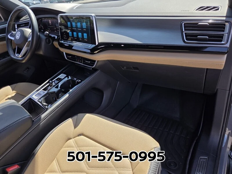 Used 2024 Pure Gray Volkswagen 2.0T SE W/TECHNOLOGY FWD image 18
