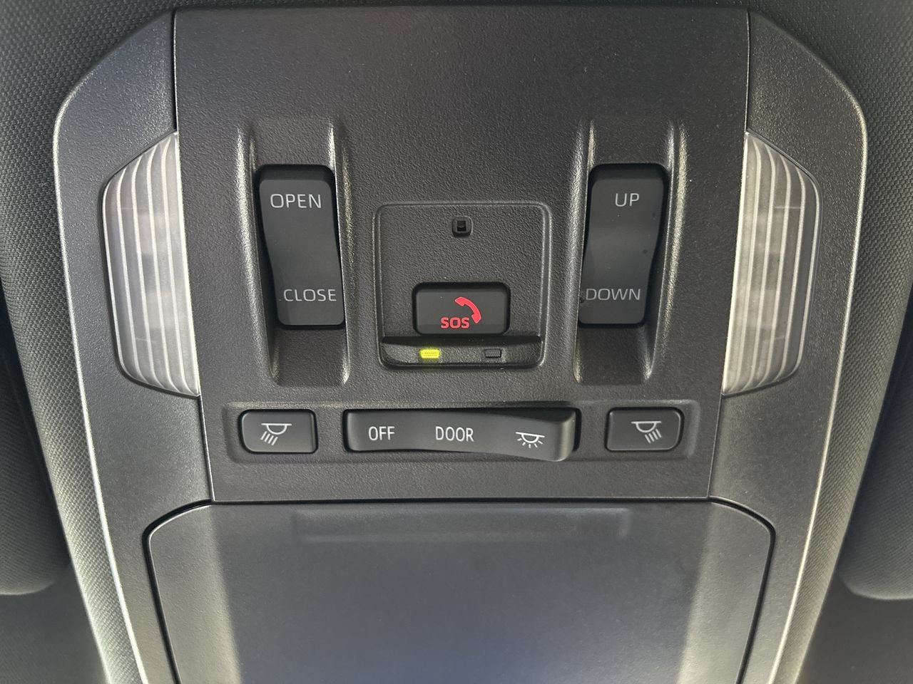 New 2026 Wind Chill Pearl <sup>1</sup> Toyota  XSE image 16