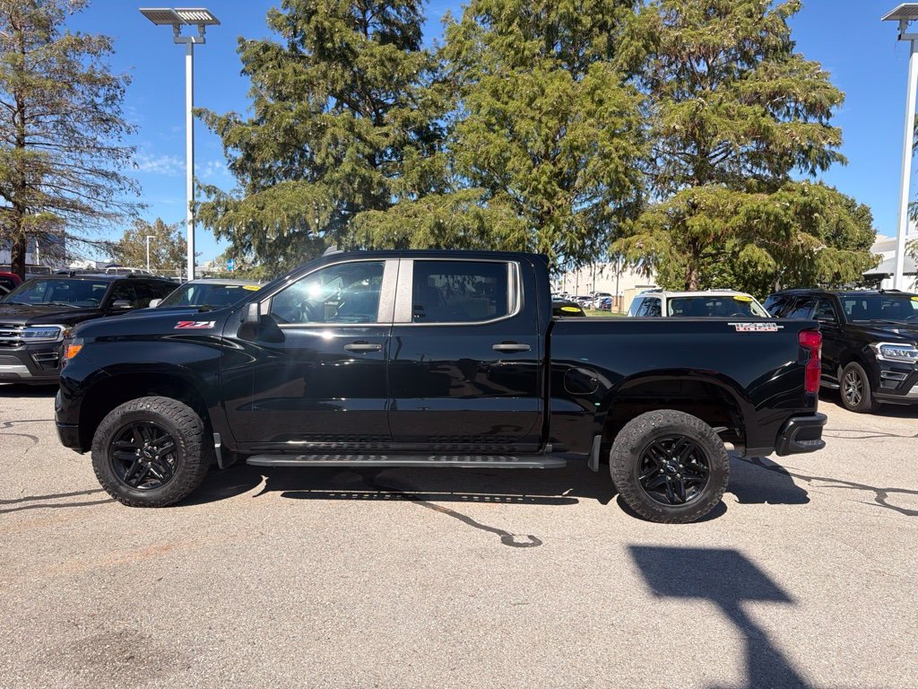 Used 2022 Black Chevrolet Custom Trail Boss image 8